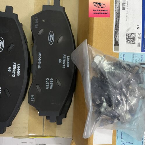 má-phanh-trước-ford-raptor-JB3Z2001B