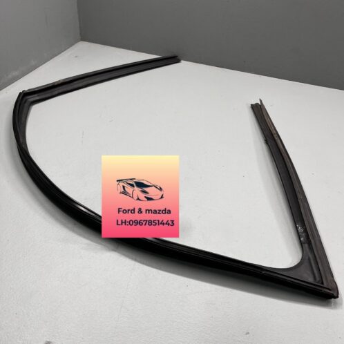 Gioăng cao su lên xuống kính mazda cx5 2018-2019-2020-2021-2022-gioăng cao su kính cánh cửa mazda cx5-KB7W58605B-KB7W59605B (1)