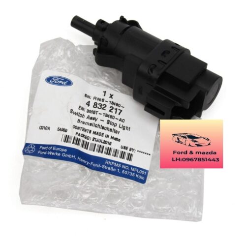 Công tắc chân phanh ford ecosport 2014-2015-2016-2017-2018-2019-2020-2021-cảm biến chân phanh ford ecosport-cảm biến chân thắng ecosport- 3M5T13480AC-3M5T9C872AC