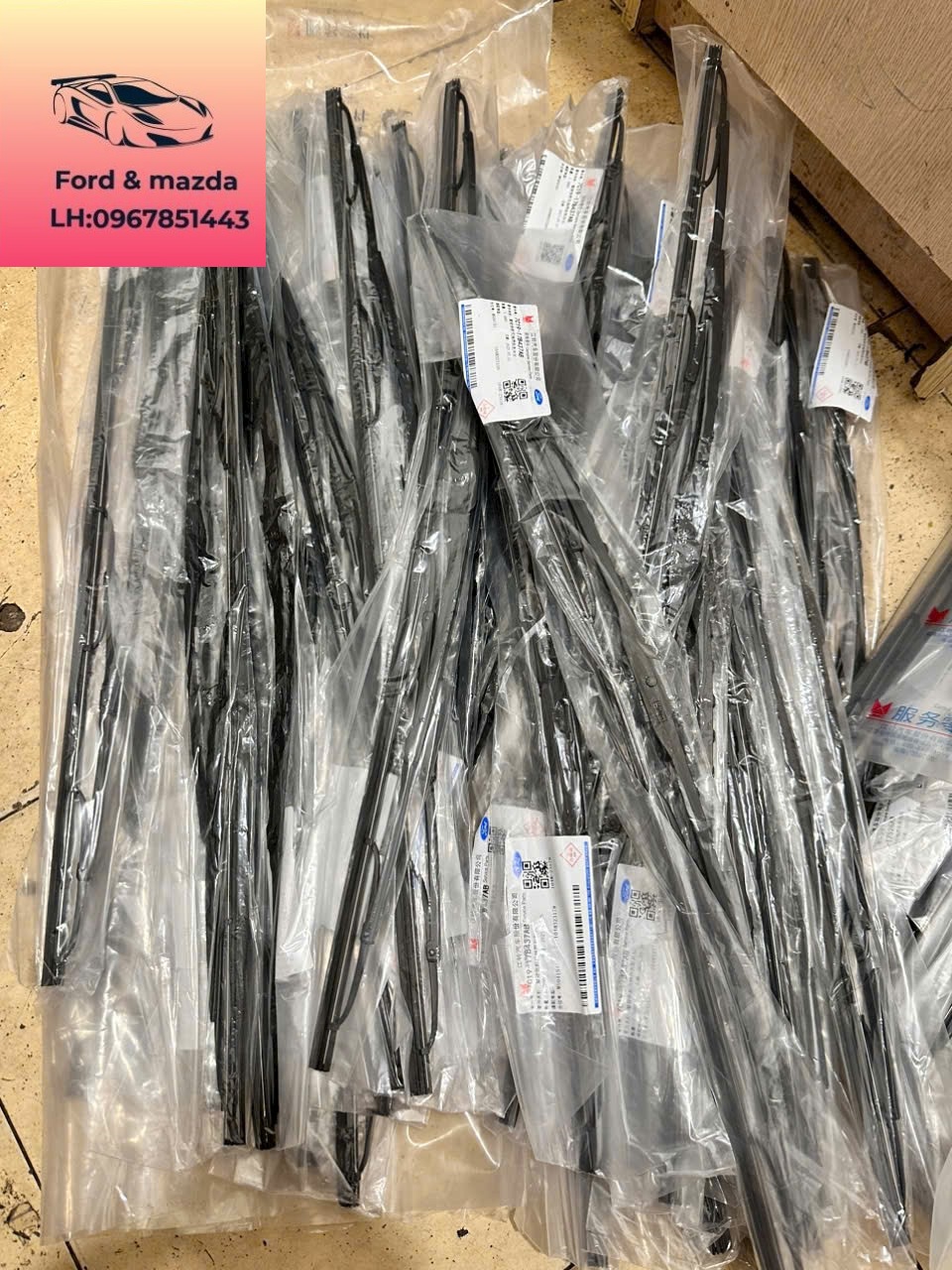 Gạt mưa ford transit 2008-2009-2010-2011-2012-2013-2014-2015-2016-2017-2018-2019-2020-2021-2022-cần gạt mưa ford transit gạt mưa kính chắn gió ford transit 7C1917528AB-7C1917B437AB (1) Gạt mưa ford transit 2008-2009-2010-2011-2012-2013-2014-2015-2016-2017-2018-2019-2020-2021-2022-cần gạt mưa ford transit gạt mưa kính chắn gió ford transit 7C1917528AB-7C1917B437AB